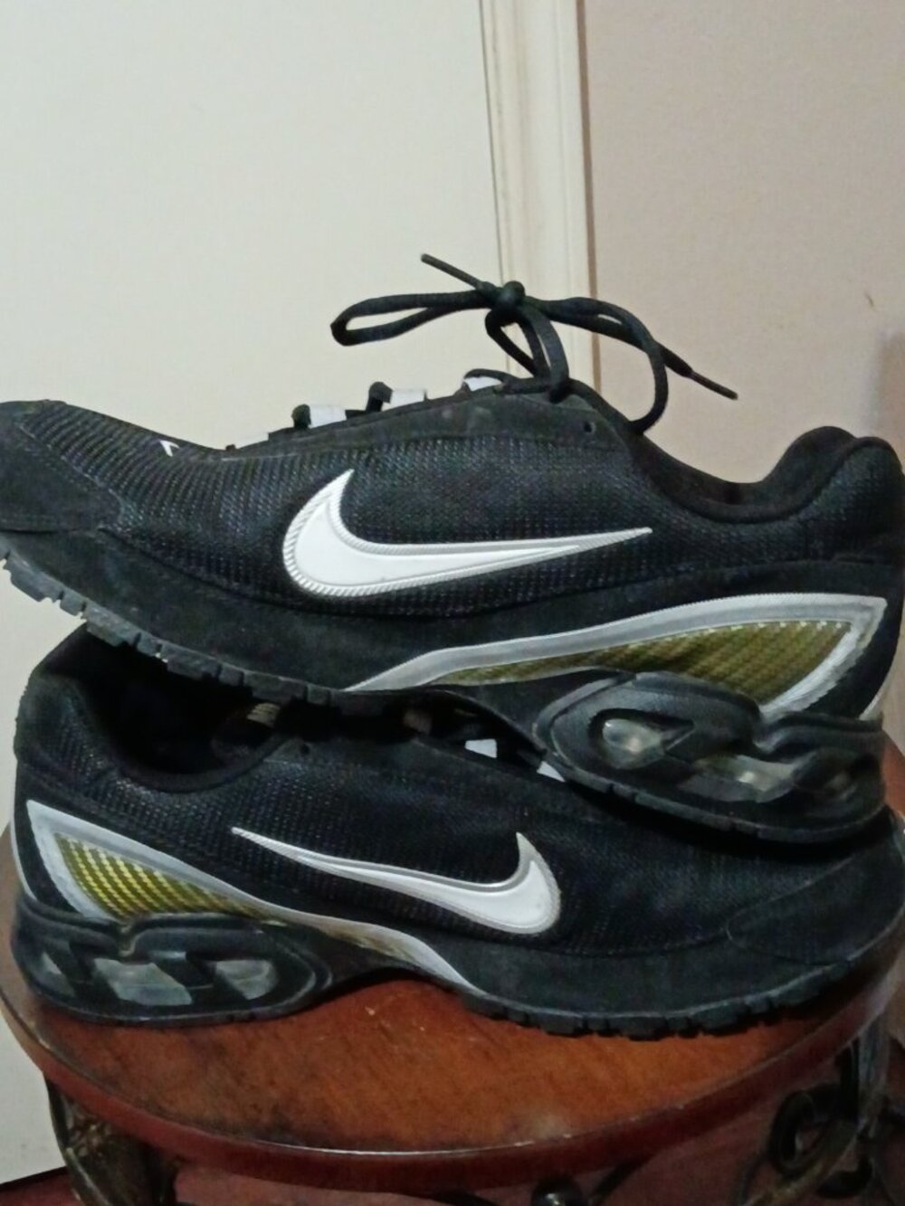 Nike Air Max Torch 3 319116-011 Mens Sz 12 Running Shoes Black White Sneakers - Picture 12 of 14